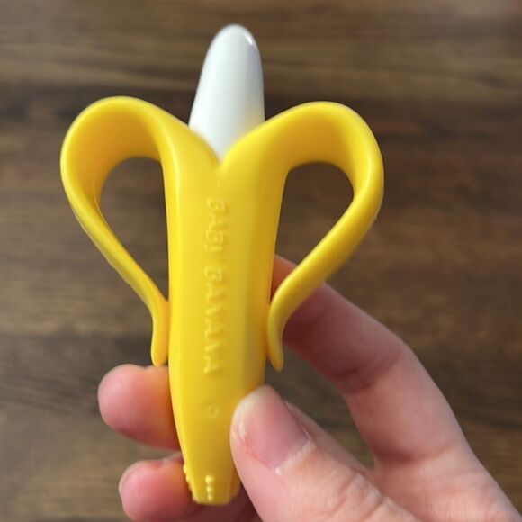🍭4/$20 Baby Banana Infant Teething Toothbrush - Picture 2 of 5